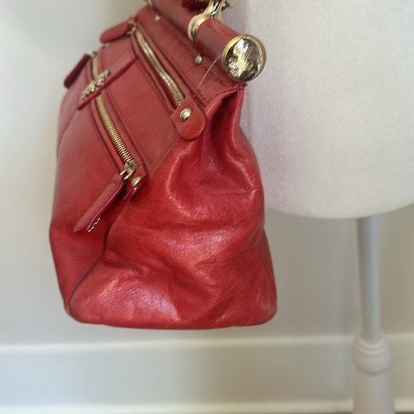 Roberto Cavalli Vibrant Red Shoulder Bag with Glossy Finish and Gold Hardware - Picture 3 of 9
